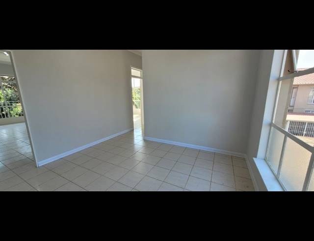 2 BEDROOM TOWNHOUSE FOR SALE IN BRACKENHURST